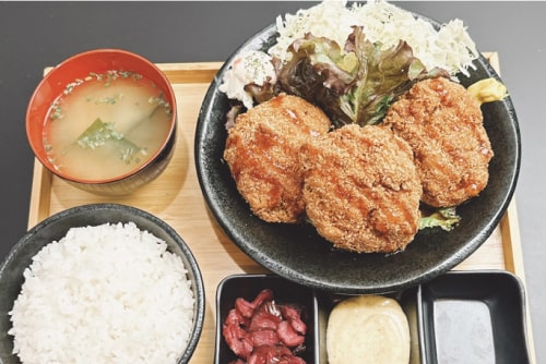 ジューシーチキンカツ定食もも