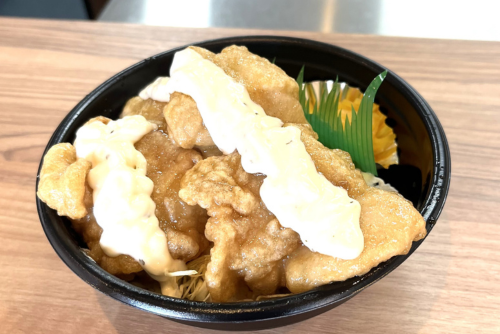 男のメガモモチキン南蛮丼